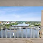 Laketown Wharf #828 By Nautical Properties