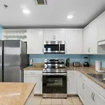 Laketown Wharf #828 By Nautical Properties
