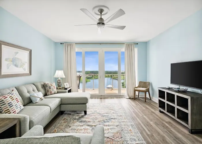Laketown Wharf #828 By Nautical Properties