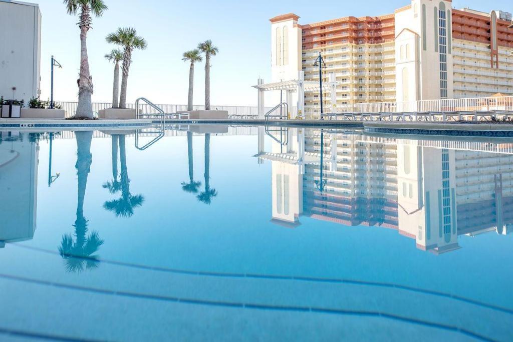 Laketown Wharf #828 By Nautical Holiday home