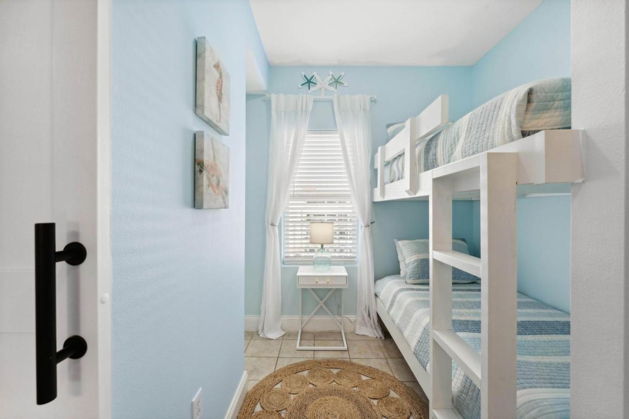 Laketown Wharf #828 By Nautical Holiday home Panama City Beach